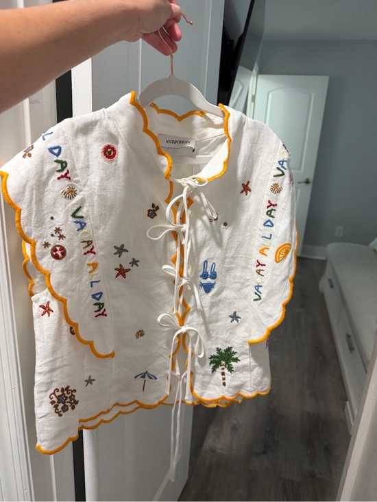 Antipodean Tops - Antipodian White Embroidered Tie-Front Summer Top - Yellow Trim